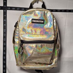 NWOT Vibedration Hydration Pack w/o bladder Small Gold/Silver